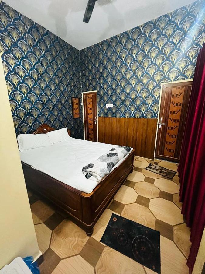 Maa Gauri Paying Guest House Varanasi Ngoại thất bức ảnh