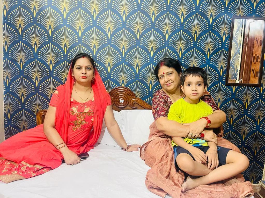 Maa Gauri Paying Guest House Varanasi Ngoại thất bức ảnh