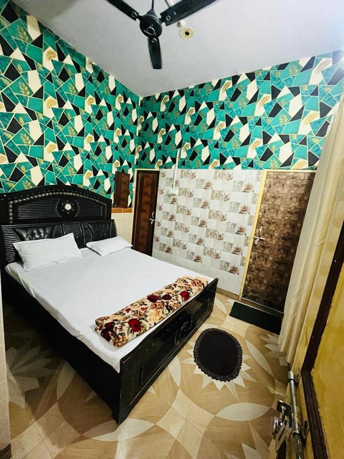 Maa Gauri Paying Guest House Varanasi Ngoại thất bức ảnh